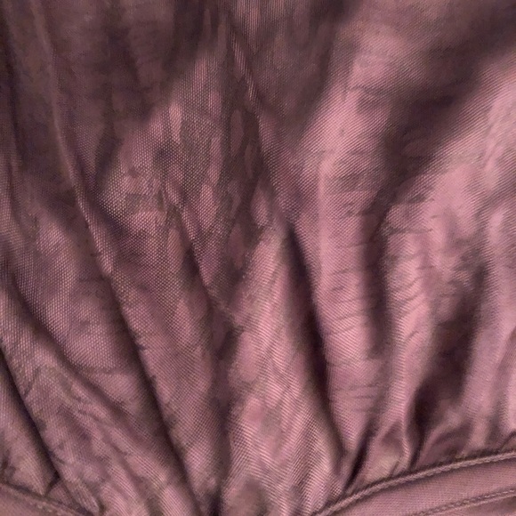 Hale Bob  Lg-XL purple V-neck top ties at arm’s & lots of detail , stretch - Picture 5 of 8